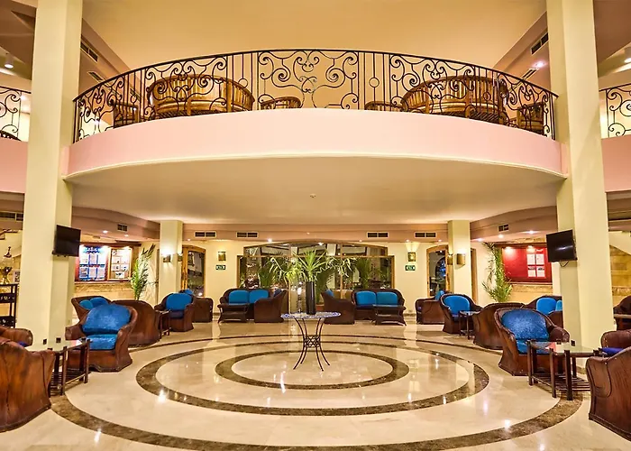 Resort Tropitel Oasis 4*