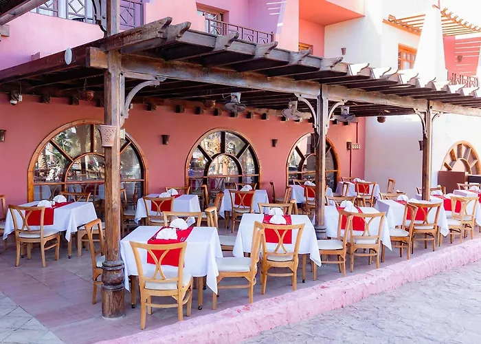 Resort Tropitel Oasis 4*