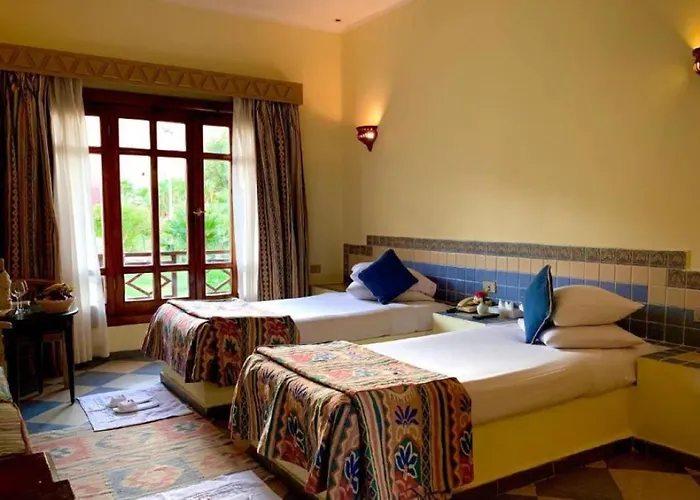Tropitel Oasis 4*