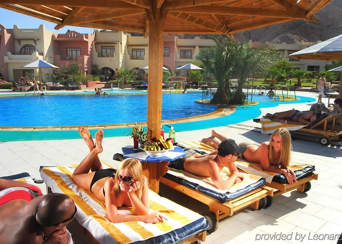 Tropitel Oasis Resort