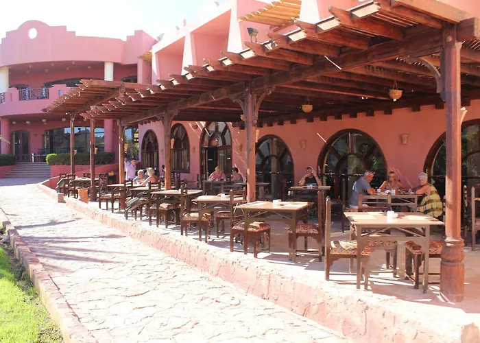 Resort Tropitel Oasis
