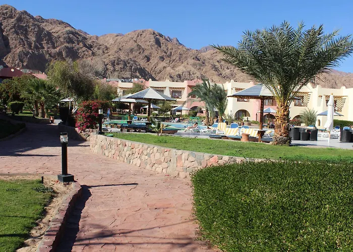 Tropitel Oasis 4*